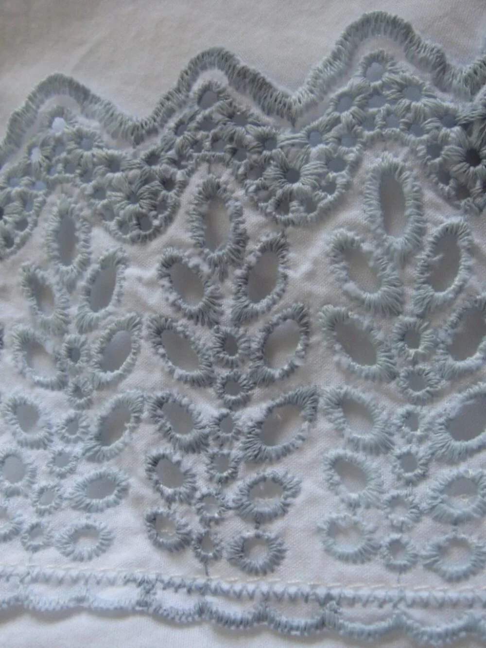 Rachel Ashwell Embroidered Blue Eyelet Lace Full Flat Sheet Cotton Shabby Chic